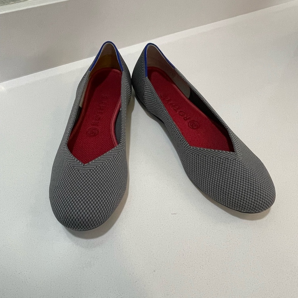 Rothy's Round Toe Ballet Flats Gray & Blue Halo Shoes with Red Insoles